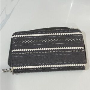 Thirty-One Stackin' Jackson wallet